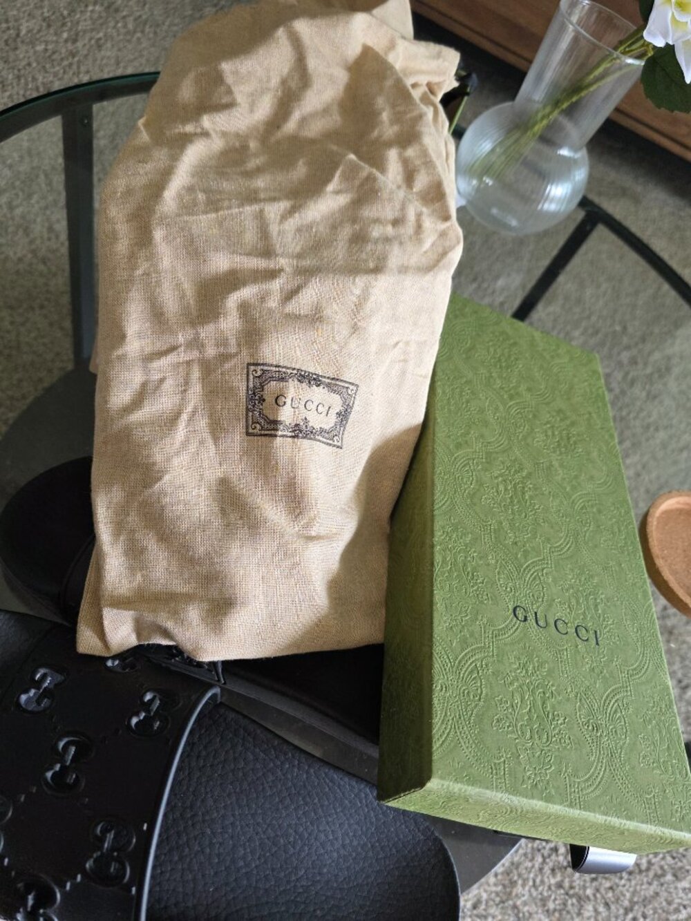Womens authentic rubber Gucci Slides - Picture 5 of 5